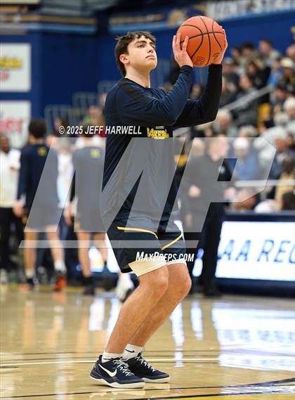 Thumbnail 2 in McKinley vs. St. Ignatius (OHSAA Division 1 Regional Final) photogallery.