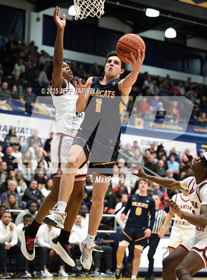 Thumbnail 3 in McKinley vs. St. Ignatius (OHSAA Division 1 Regional Final) photogallery.