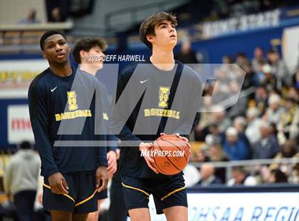 Thumbnail 3 in McKinley vs. St. Ignatius (OHSAA Division 1 Regional Final) photogallery.