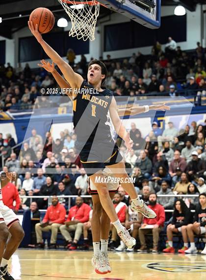 Thumbnail 3 in McKinley vs. St. Ignatius (OHSAA Division 1 Regional Final) photogallery.