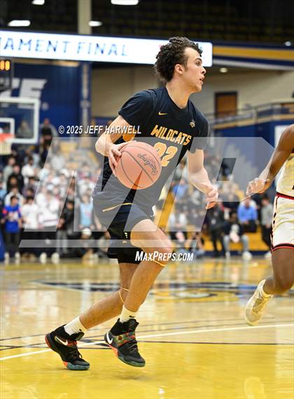 Thumbnail 3 in McKinley vs. St. Ignatius (OHSAA Division 1 Regional Final) photogallery.