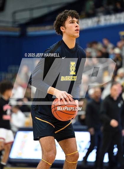 Thumbnail 1 in McKinley vs. St. Ignatius (OHSAA Division 1 Regional Final) photogallery.