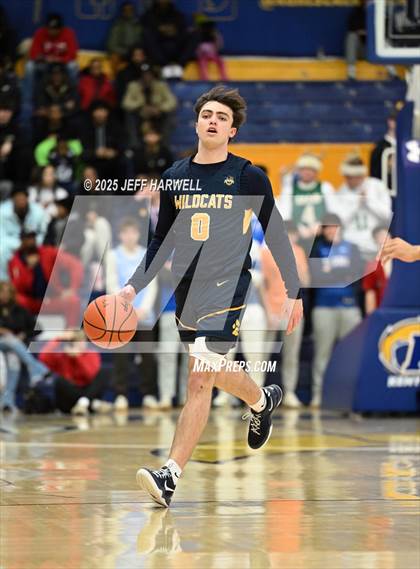 Thumbnail 1 in McKinley vs. St. Ignatius (OHSAA Division 1 Regional Final) photogallery.
