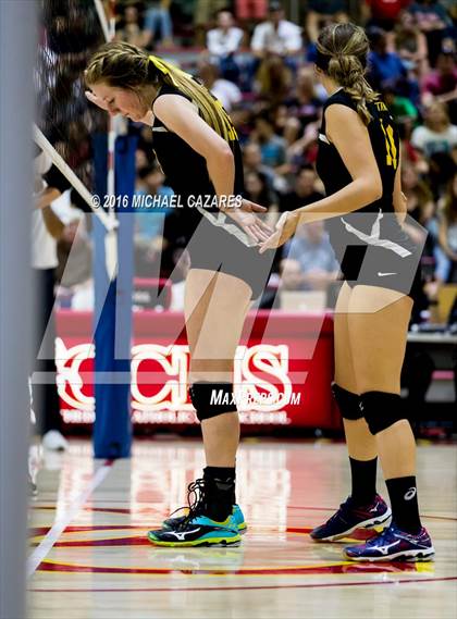 Thumbnail 3 in El Capitan vs. Classical Academy (CIF SDS Division 3 Playoff) photogallery.
