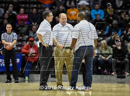Thumbnail 3 in Sierra Canyon vs. Chaminade  (Bass Pro Tournament of Champions) photogallery.