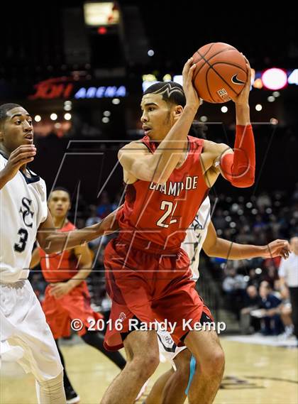 Thumbnail 2 in Sierra Canyon vs. Chaminade  (Bass Pro Tournament of Champions) photogallery.