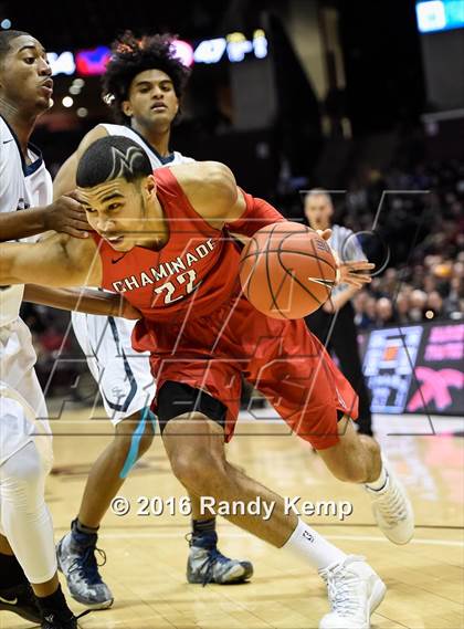 Thumbnail 3 in Sierra Canyon vs. Chaminade  (Bass Pro Tournament of Champions) photogallery.