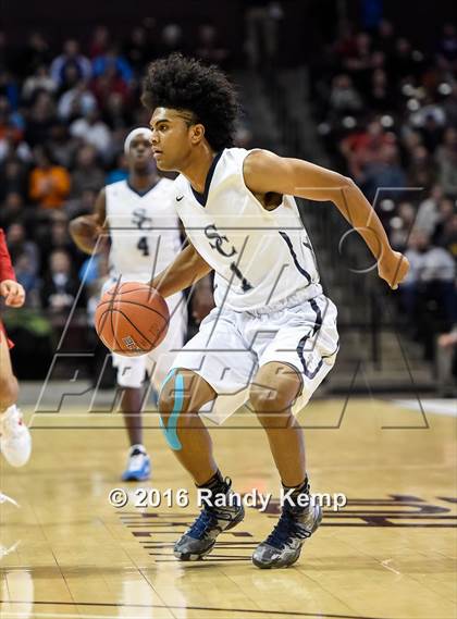 Thumbnail 2 in Sierra Canyon vs. Chaminade  (Bass Pro Tournament of Champions) photogallery.