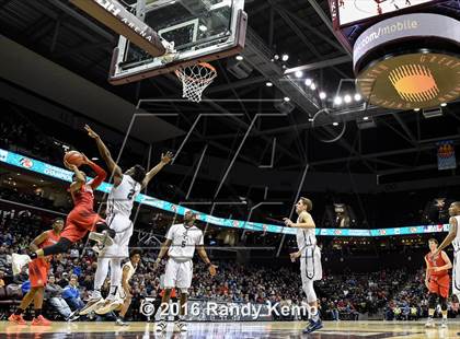 Thumbnail 3 in Sierra Canyon vs. Chaminade  (Bass Pro Tournament of Champions) photogallery.