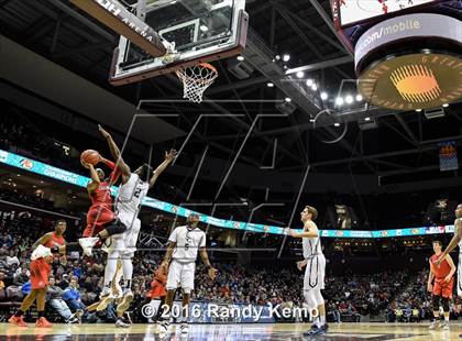 Thumbnail 2 in Sierra Canyon vs. Chaminade  (Bass Pro Tournament of Champions) photogallery.