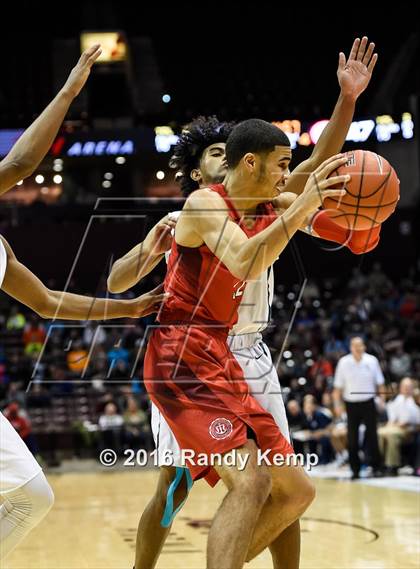 Thumbnail 3 in Sierra Canyon vs. Chaminade  (Bass Pro Tournament of Champions) photogallery.