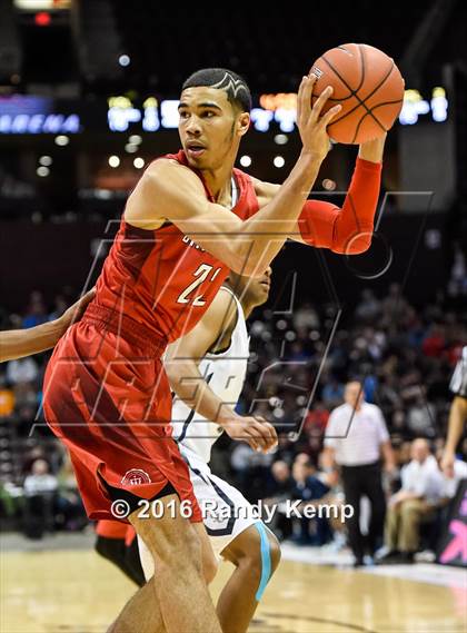 Thumbnail 1 in Sierra Canyon vs. Chaminade  (Bass Pro Tournament of Champions) photogallery.