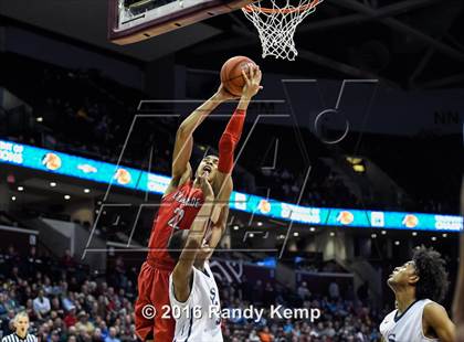 Thumbnail 3 in Sierra Canyon vs. Chaminade  (Bass Pro Tournament of Champions) photogallery.