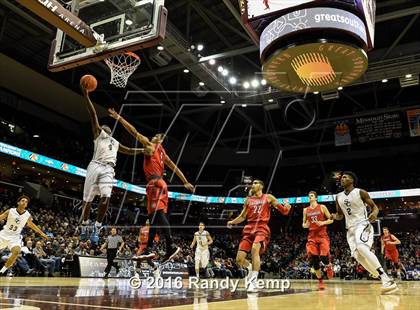 Thumbnail 3 in Sierra Canyon vs. Chaminade  (Bass Pro Tournament of Champions) photogallery.
