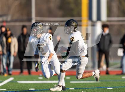 Thumbnail 1 in Lincoln vs Eastside Catholic (WIAA 3A Semifinal) photogallery.