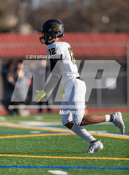 Thumbnail 3 in Lincoln vs Eastside Catholic (WIAA 3A Semifinal) photogallery.
