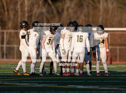 Thumbnail 2 in Lincoln vs Eastside Catholic (WIAA 3A Semifinal) photogallery.