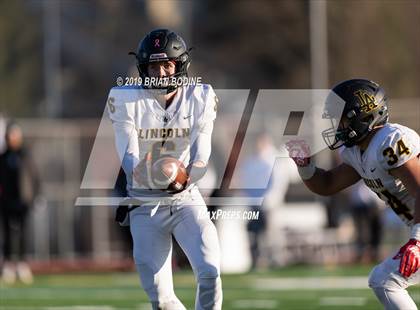 Thumbnail 1 in Lincoln vs Eastside Catholic (WIAA 3A Semifinal) photogallery.