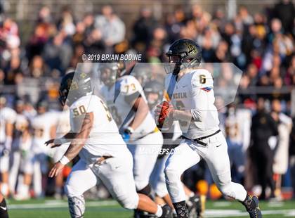 Thumbnail 3 in Lincoln vs Eastside Catholic (WIAA 3A Semifinal) photogallery.