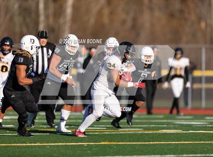 Thumbnail 3 in Lincoln vs Eastside Catholic (WIAA 3A Semifinal) photogallery.