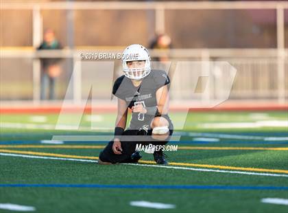 Thumbnail 3 in Lincoln vs Eastside Catholic (WIAA 3A Semifinal) photogallery.