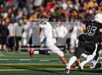 Thumbnail 2 in Lincoln vs Eastside Catholic (WIAA 3A Semifinal) photogallery.