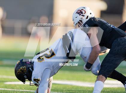 Thumbnail 3 in Lincoln vs Eastside Catholic (WIAA 3A Semifinal) photogallery.