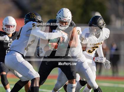 Thumbnail 1 in Lincoln vs Eastside Catholic (WIAA 3A Semifinal) photogallery.