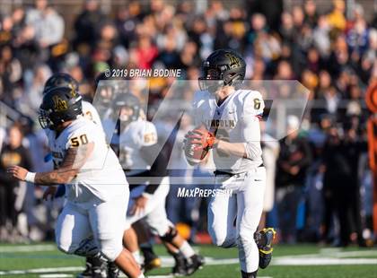 Thumbnail 2 in Lincoln vs Eastside Catholic (WIAA 3A Semifinal) photogallery.
