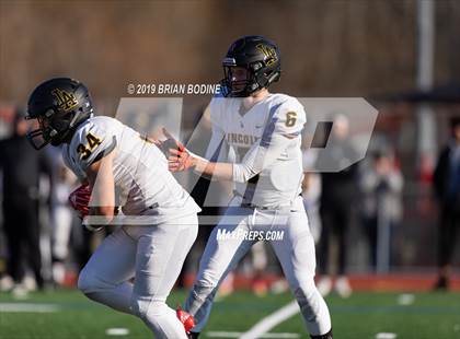 Thumbnail 1 in Lincoln vs Eastside Catholic (WIAA 3A Semifinal) photogallery.
