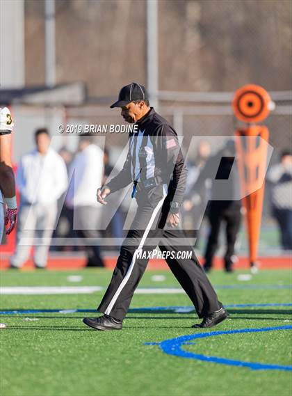 Thumbnail 3 in Lincoln vs Eastside Catholic (WIAA 3A Semifinal) photogallery.
