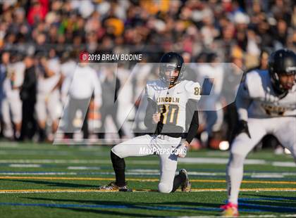 Thumbnail 2 in Lincoln vs Eastside Catholic (WIAA 3A Semifinal) photogallery.