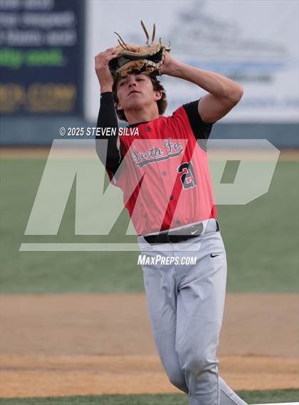 Thumbnail 1 in Point Loma vs. Santa Fe Christian (CIF SDS Division 1 Third Round Playoff) photogallery.