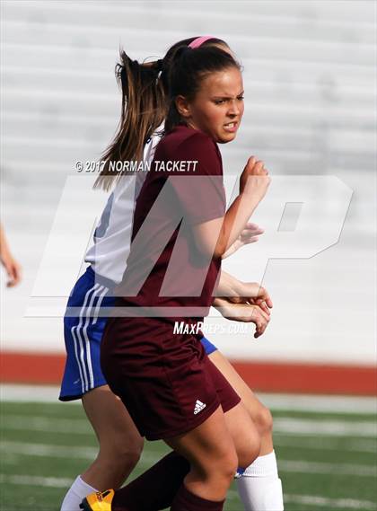 Thumbnail 1 in Buhler @ Collegiate photogallery.