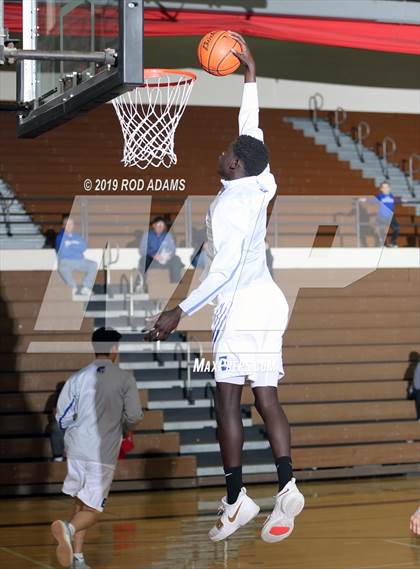 Thumbnail 2 in Grand Island vs. Lincoln East (Heartland Athletic Conference) photogallery.