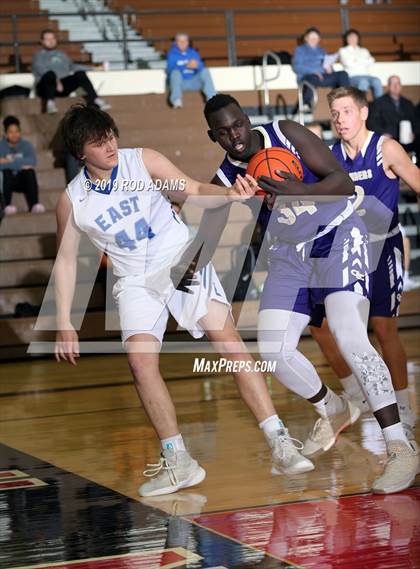 Thumbnail 1 in Grand Island vs. Lincoln East (Heartland Athletic Conference) photogallery.
