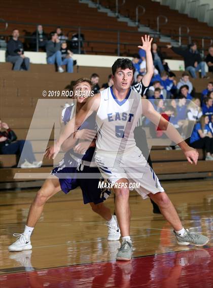 Thumbnail 2 in Grand Island vs. Lincoln East (Heartland Athletic Conference) photogallery.