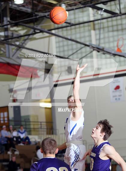 Thumbnail 1 in Grand Island vs. Lincoln East (Heartland Athletic Conference) photogallery.