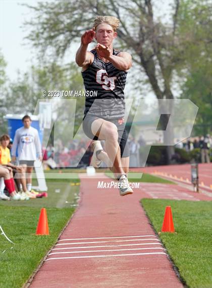 Thumbnail 1 in CHSAA 4A Finals (Triple Jump) photogallery.