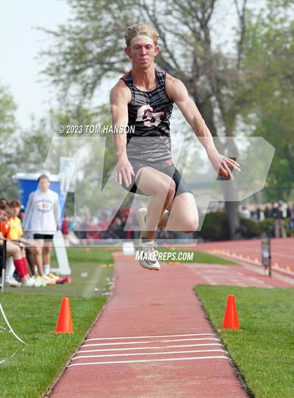 Thumbnail 2 in CHSAA 4A Finals (Triple Jump) photogallery.