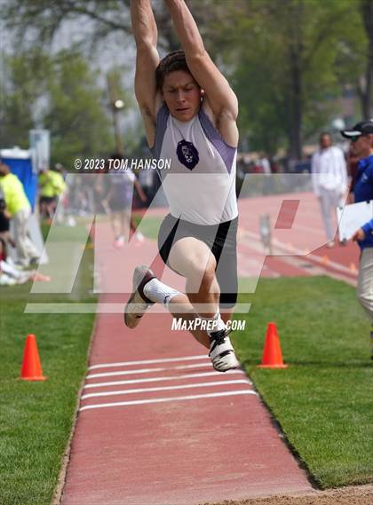Thumbnail 1 in CHSAA 4A Finals (Triple Jump) photogallery.