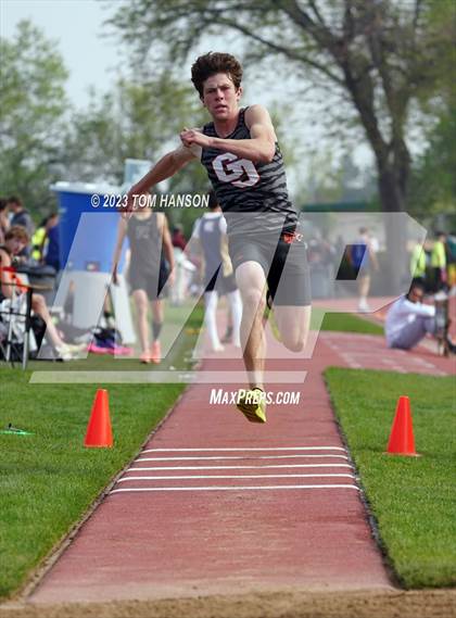 Thumbnail 1 in CHSAA 4A Finals (Triple Jump) photogallery.