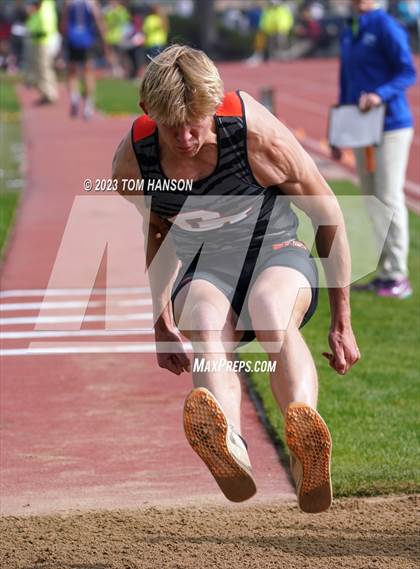Thumbnail 3 in CHSAA 4A Finals (Triple Jump) photogallery.