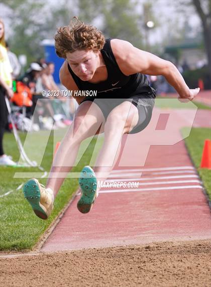 Thumbnail 1 in CHSAA 4A Finals (Triple Jump) photogallery.
