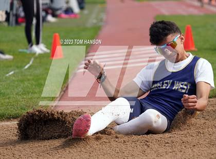 Thumbnail 1 in CHSAA 4A Finals (Triple Jump) photogallery.