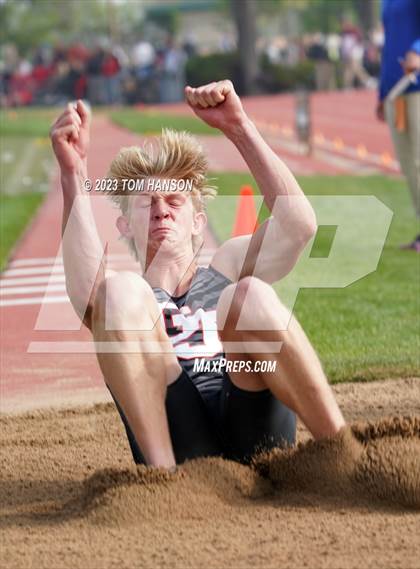 Thumbnail 3 in CHSAA 4A Finals (Triple Jump) photogallery.