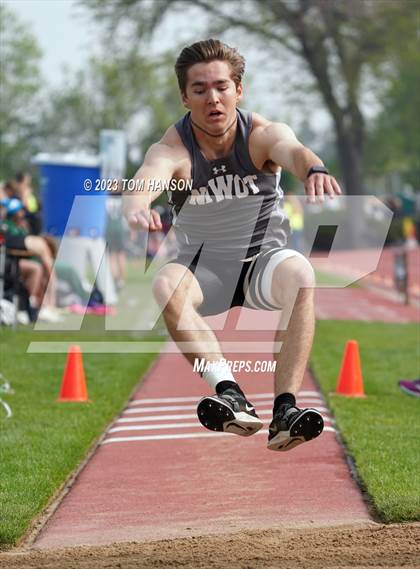 Thumbnail 1 in CHSAA 4A Finals (Triple Jump) photogallery.