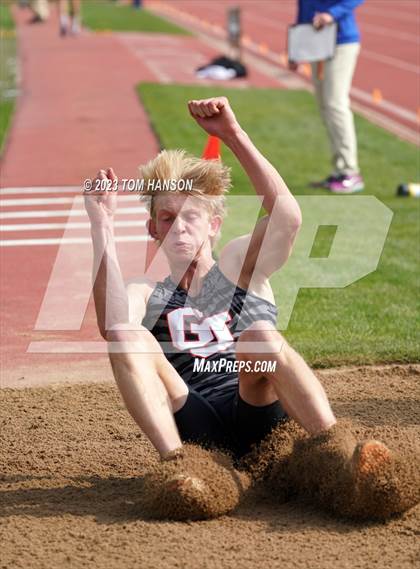 Thumbnail 2 in CHSAA 4A Finals (Triple Jump) photogallery.