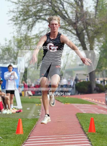 Thumbnail 2 in CHSAA 4A Finals (Triple Jump) photogallery.