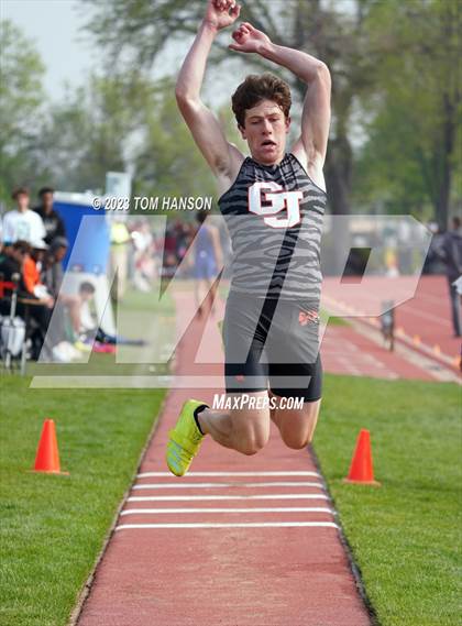 Thumbnail 3 in CHSAA 4A Finals (Triple Jump) photogallery.